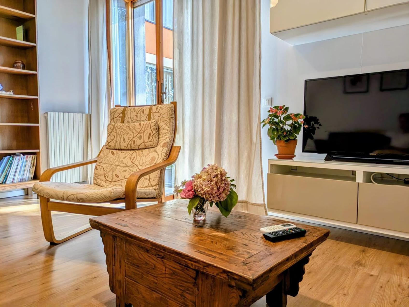 Viale Puccini - Free Gated Parking - 3 Minutes From Center Lucca